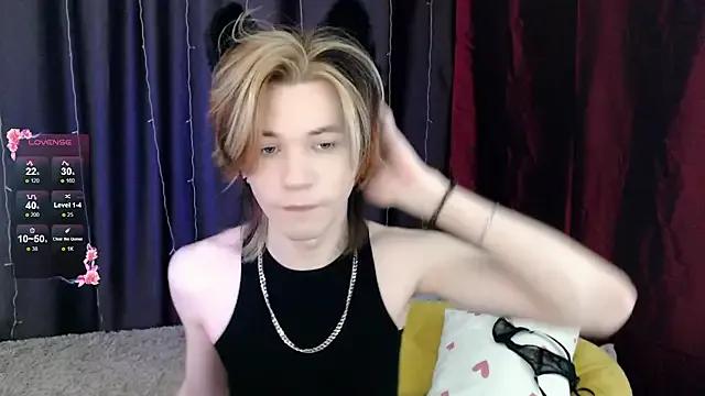 StripChat's Evan_reinhart - quirk free adult webcam model to activate all your fantasies evan_reinhart from StripChat