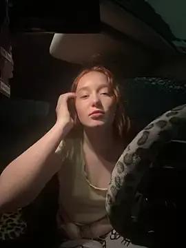 gingerbabe18 on StripChat 