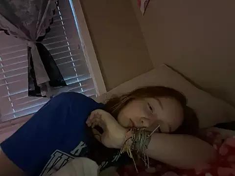 gingerbabe18 on StripChat 