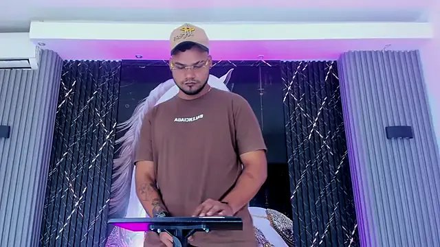 Freechat handsome_boys22 on StripChat