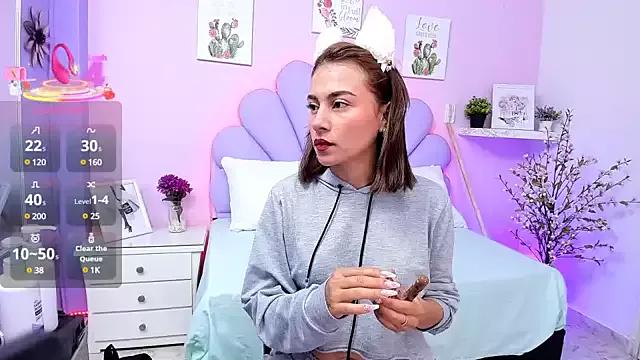 HannaPretthy — Private on StripChat