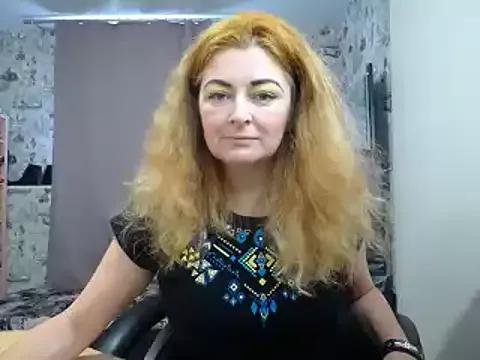 Helen1974 on StripChat 
