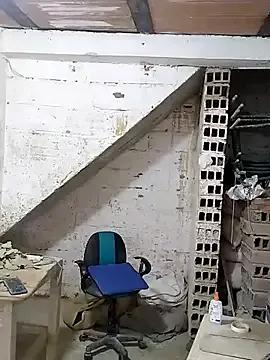 Bicurious sexiness: Hoteder gets uncovered while fingering her clit on webcam hoteder from StripChat