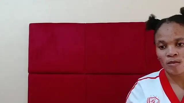 HugeTitisxx from StripChat