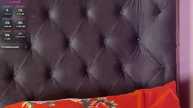 Freechat Iamkarlaa_doll on StripChat