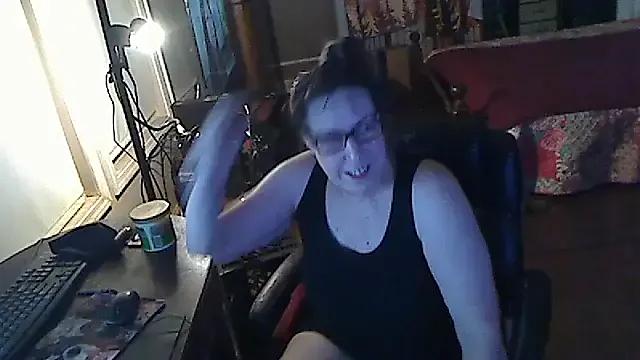 Ireallysquirt from StripChat