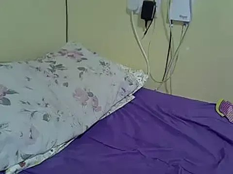 Freechat Just_Karu on StripChat