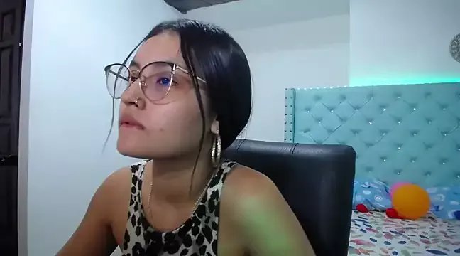 Freechat kathe-mills235 on StripChat