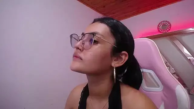 Freechat kathe-mills235 on StripChat