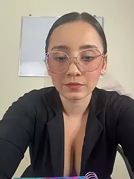 Kay_LustyWife on StripChat