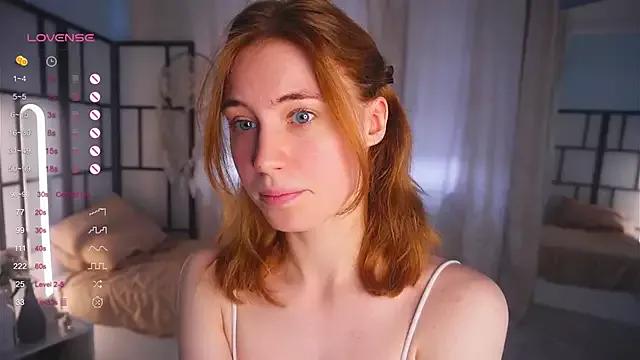 KeeleyCreswell on StripChat 