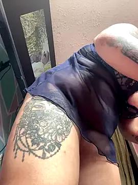 KinkyJessyHotxx on StripChat 