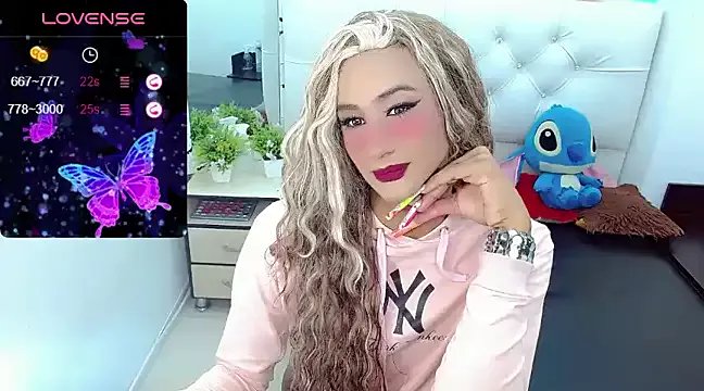 Freechat kinverly_sexyx on StripChat