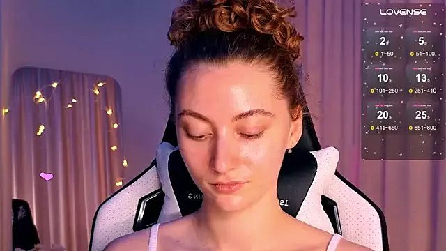 lady_curls on StripChat