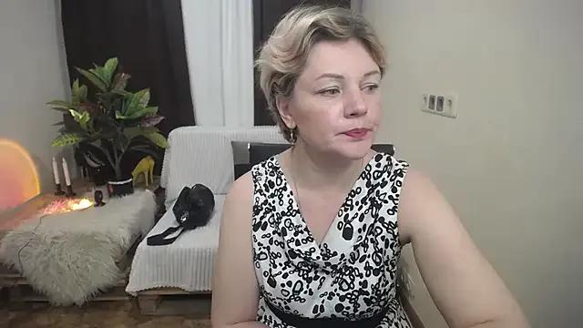 LadyElina — change sexy outfit