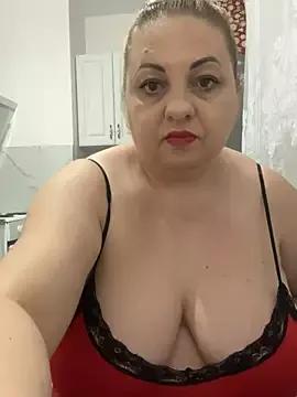 LanaSoftt on StripChat 