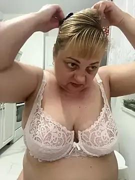 LanaSoftt on StripChat 