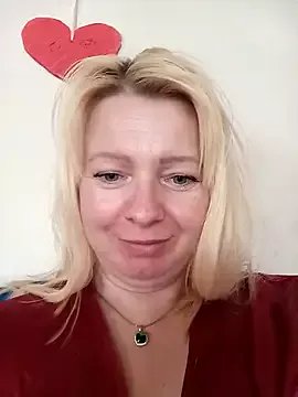 Freechat Lauri_scherri on StripChat