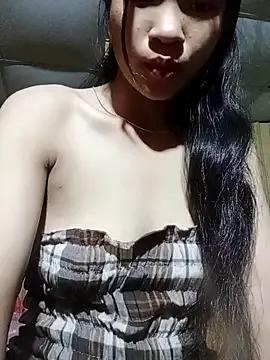 Explore LeyLya, she wants to masturbate for you LeyLya from StripChat