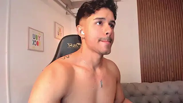 Freechat liam_collins21 on StripChat