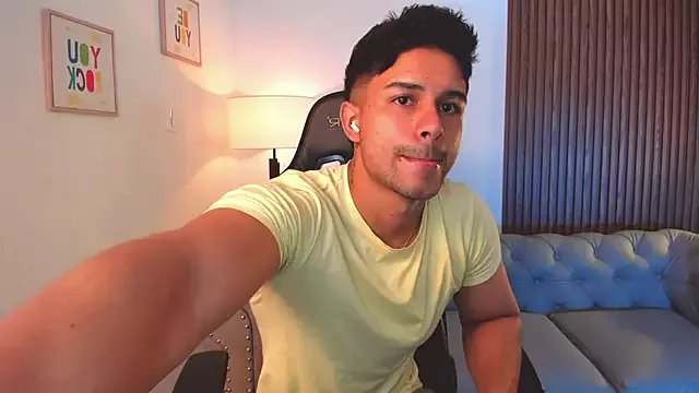 Freechat liam_collins21 on StripChat