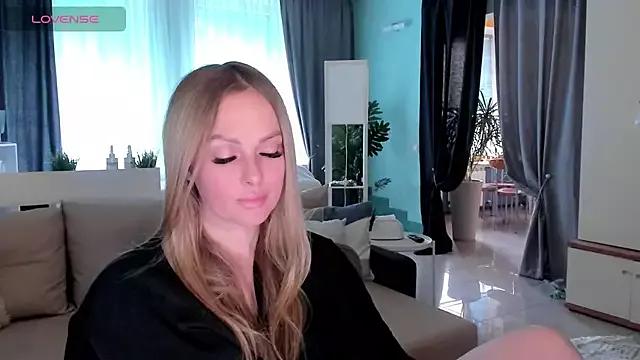 Libby_Nora on StripChat 