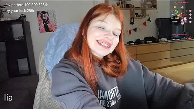 lil_lia on StripChat 