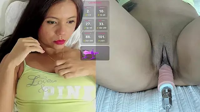 Freechat linaa_1 on StripChat