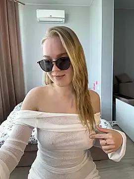 Little_Forest_ELF on StripChat 