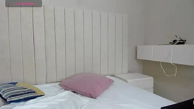 Littleolivia_ on StripChat 