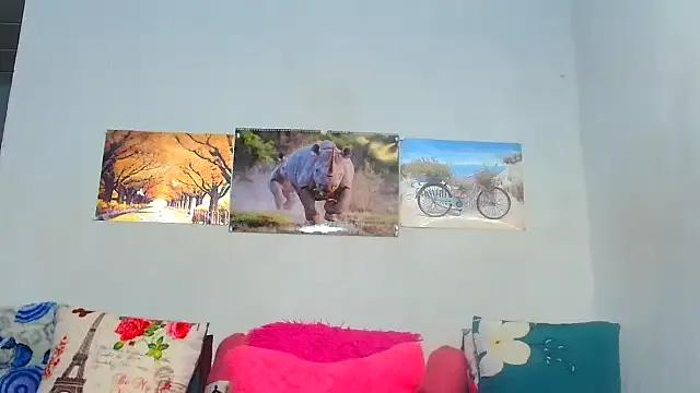 LoloQueen5 on StripChat 