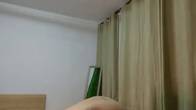 Freechat Lorennameliyy on StripChat