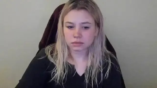 Lulu_Di from StripChat