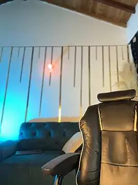 LylaLee111 on StripChat 