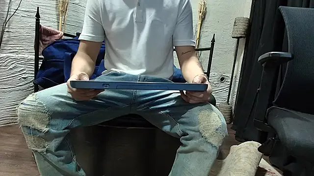 Freechat MarcoVitto on StripChat