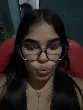 melanie_Nasty_whore — SHOW TITS SEXY AND SPIT