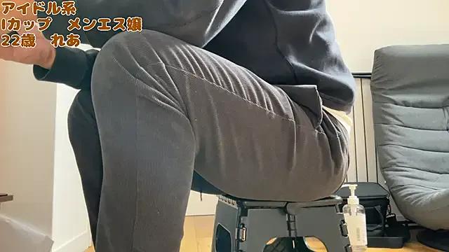 Juicy Men-esthe-Live gets uncovered and masturbate while being followed Men-esthe-Live from StripChat
