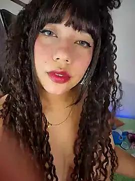 Unleash your craving with the cute StripChat stripper - Miafresa_hot miafresa_hot from StripChat