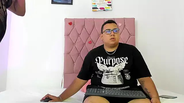 Freechat MICHAEL_AND_SHARON on StripChat