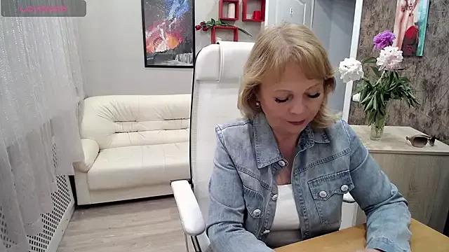 Freechat Milla_Cutie18 on StripChat