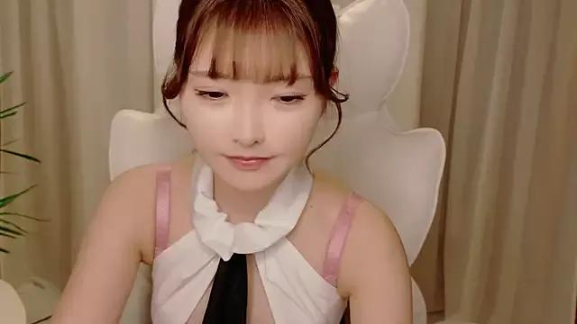 mimitan4545 on StripChat 