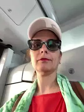 Freechat NataKitten on StripChat