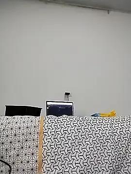 Freechat Naughty_mommy on StripChat