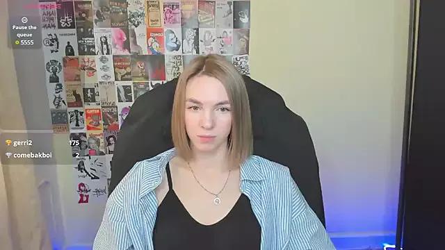 NessaDiazz on StripChat 