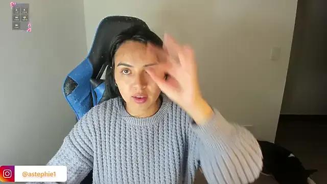 Curious Nicole_Ss undressing and cumming with her adored vibrating toys Nicole_Ss from StripChat