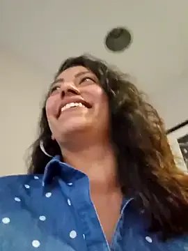 Freechat Nikkierosee on StripChat