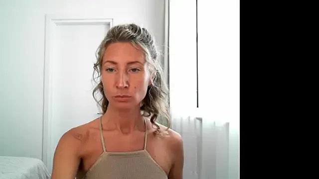 Freechat Paevoa on StripChat