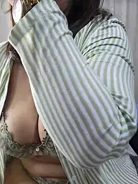 Pauletteph — twerk + spanks butt plug