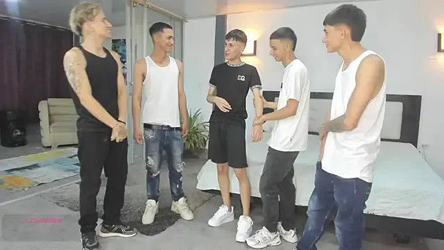 Freechat Playhardsexx on StripChat