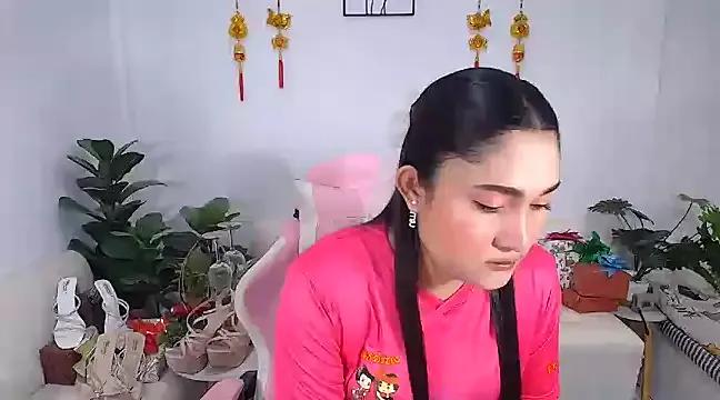 Freechat plysaithailand on StripChat